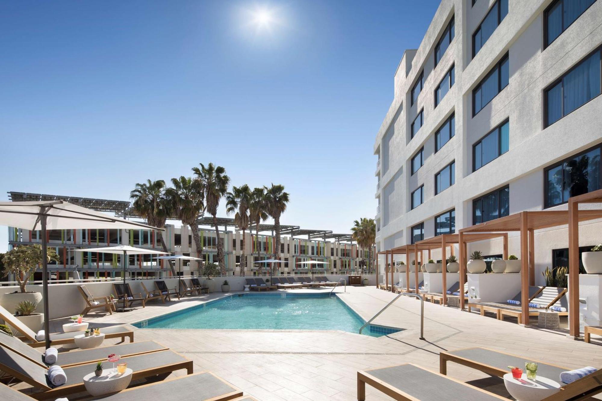 Hilton Santa Monica Hotel Los Angeles Bagian luar foto